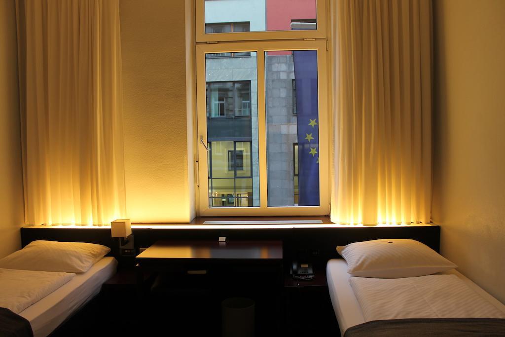 Hotel Concorde Франкфурт-на-Майне Экстерьер фото